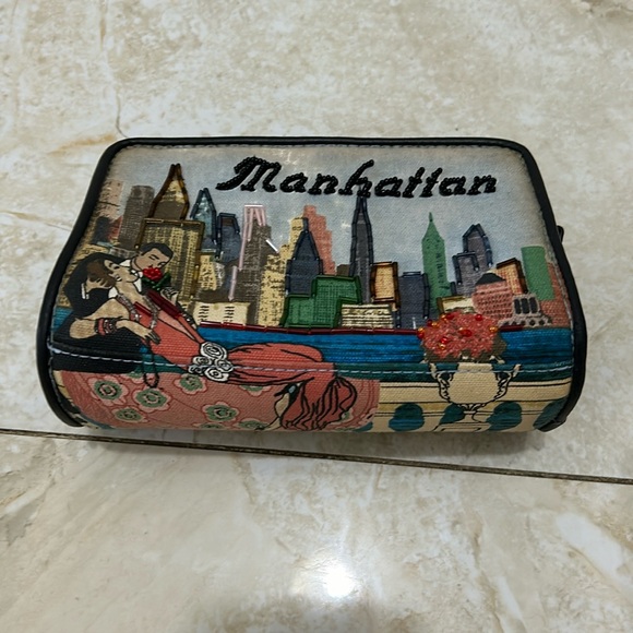 Manhattan Beaded Make up Bag - Picture 1 of 1
